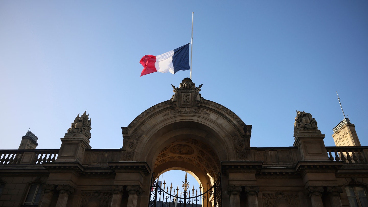 Frankreich neue Regierung