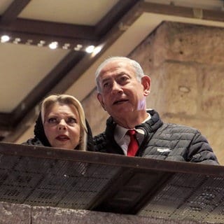 Israels Ministerpräsident Benjamin Netanjahu und seine Frau Sara bei einem Besuch der Klagemauer in der Altstadt von Jerusalem.