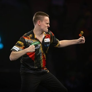 Ricardo Pietreczko steht im Achtelfinale der Darts-WM.