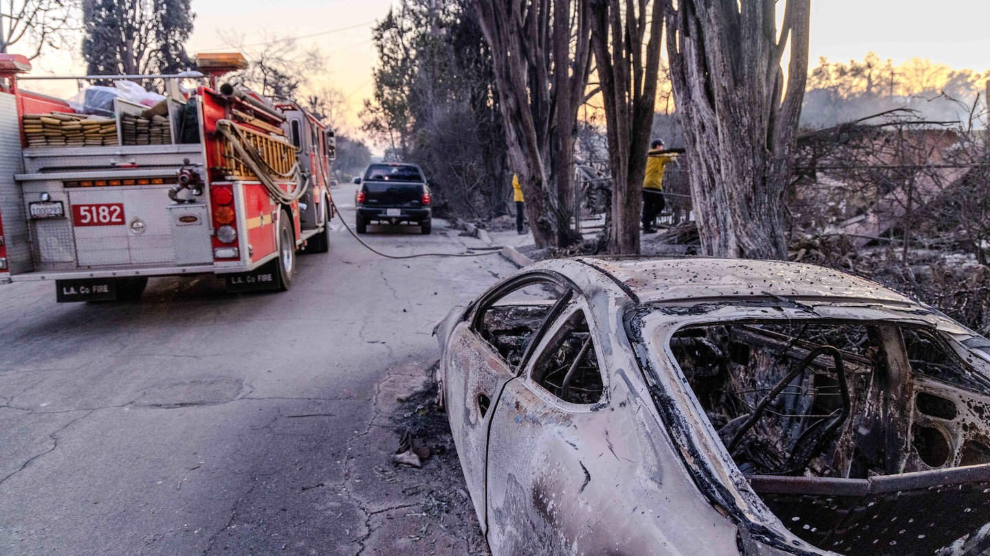 Feuer-in-LA-Deswegen-d-rfen-nur-wenige-Anwohner-zur-ck