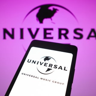 Universal Music Group logo. Die Fehde zwischen Drake und Major-Label Universal Music geht weiter. Auch UMG leitet erste rechtliche Schritte ein.