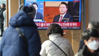 Kriegsrecht, Chaos, Anklage: Südkoreas Ex-Präsident Yoon hat gerade ganz schön viel Ärger am Hals.