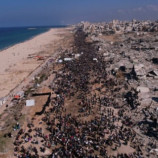 Vertriebene Palästinenser kehren in ihre Häuser im nördlichen Gazastreifen zurück