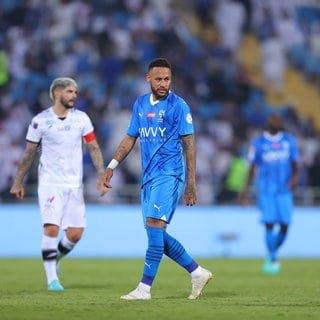 Neymar verlässt Al-Hilal! Geht's zurück zu FC Santos? Neymar und der saudi-arabische Fußballclub Al-Hilal gehen offiziell getrennte Wege! Das hat der Klub auf X gepostet.