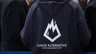 Die AfD baut ihre Jugendorganisation um.