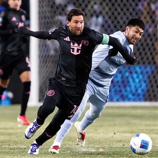 Nach dem Spiel zwischen Inter Miami und Sporting Kansas City wollte der Schiedsrichter ein Autogramm von Lionel Messi haben. Die CONCACAF fand das nicht so cool - und hat ihm jetzt eine Strafe aufgebrummt.