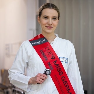 Valentina Busik ist Miss Germany 2025: Die 27-jährige Ärztin will Medizin mithilfe von KI verständlicher machen.