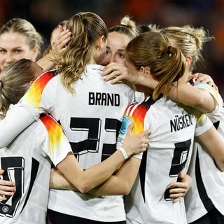 WE'29: Der DFB nimmt den internationalen Weltfrauentag zum Anlass, den Look und das Motto für eine angestrebte Ausrichtung der Frauen EURO 2029 vorzustellen.